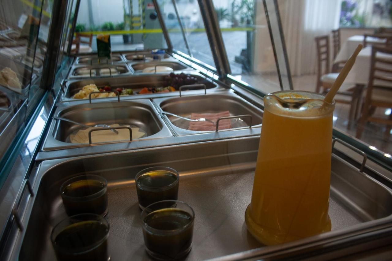 Apart Hotel Agua Limpa Prados Luaran gambar