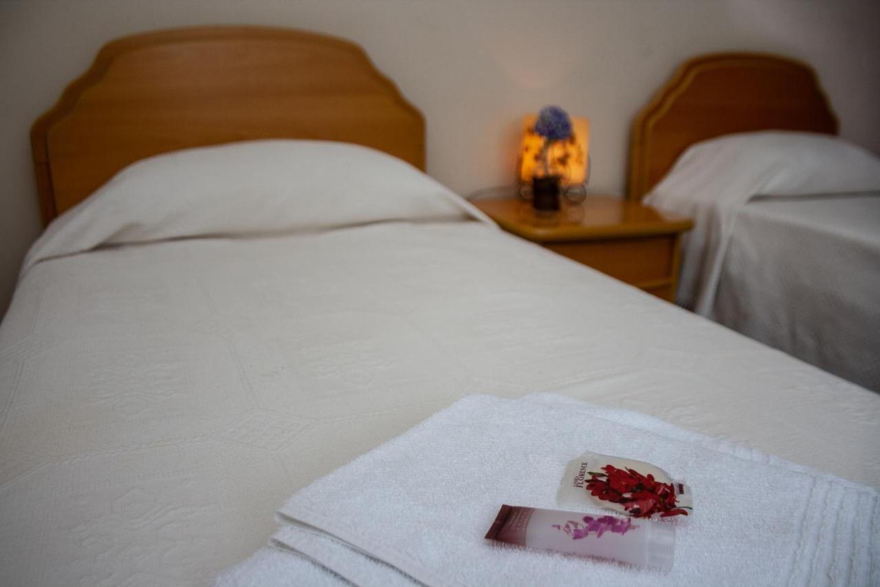 Apart Hotel Agua Limpa Prados Luaran gambar